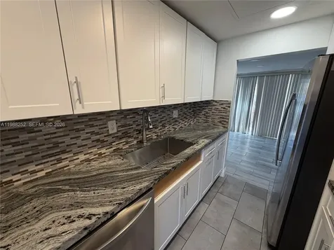 853 NW 81st Terrace Plantation FL 33324