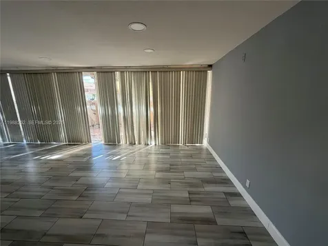 853 NW 81st Terrace Plantation FL 33324