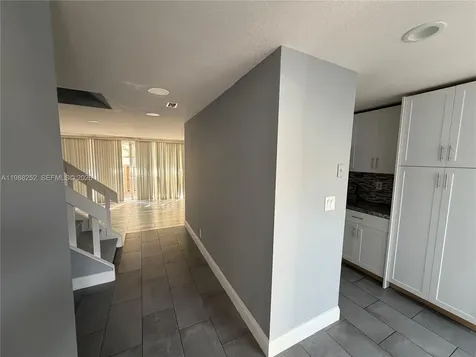 853 NW 81st Terrace Plantation FL 33324