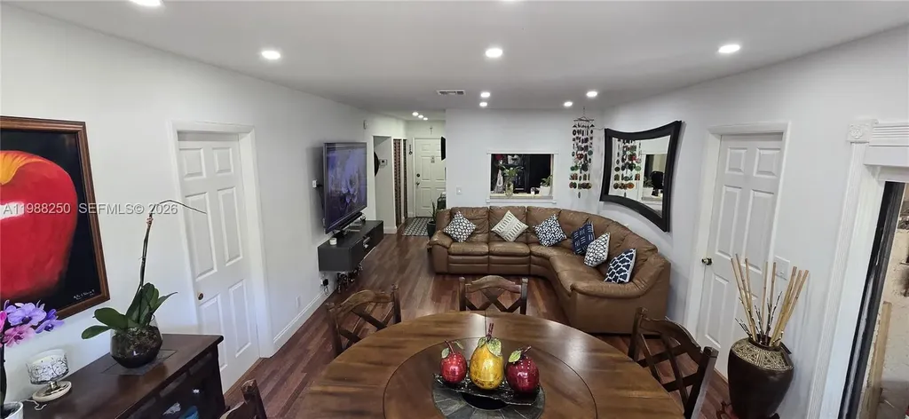 1871 NW 94th Avenue Coral Springs FL 33071