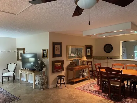 281 S Hollybrook Drive Pembroke Pines FL 33025