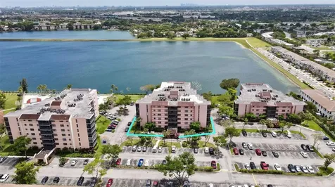 20850 San Simeon Way Miami FL 33179