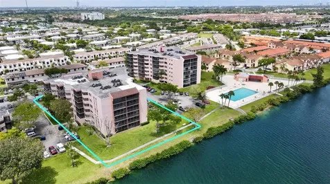 20850 San Simeon Way Miami FL 33179