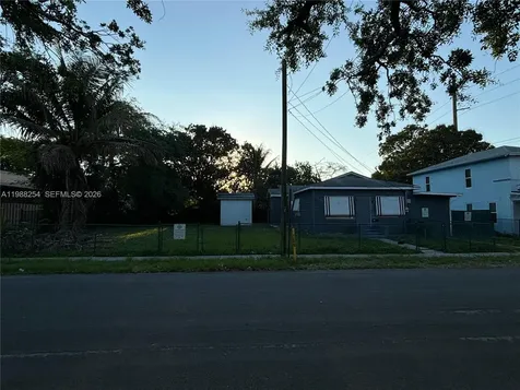 214 SW 1st Avenue Dania Beach FL 33004