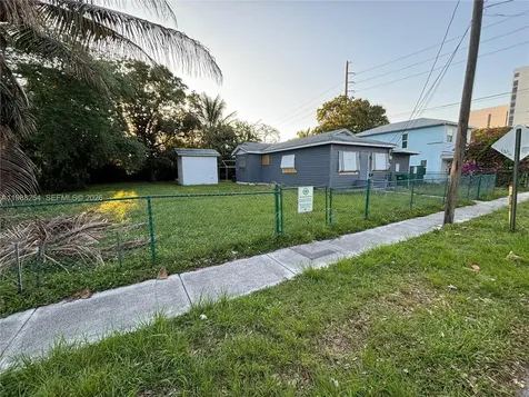 214 SW 1st Avenue Dania Beach FL 33004