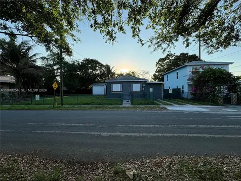 214 SW 1st Avenue Dania Beach FL 33004
