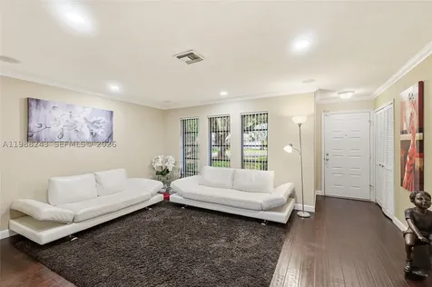 1625 Sunkist Way Fort Myers FL 33905