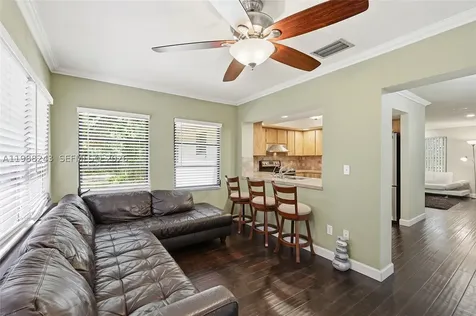 1625 Sunkist Way Fort Myers FL 33905