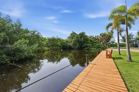 1625 Sunkist Way Fort Myers FL 33905
