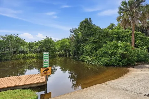 1625 Sunkist Way Fort Myers FL 33905