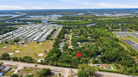1625 Sunkist Way Fort Myers FL 33905