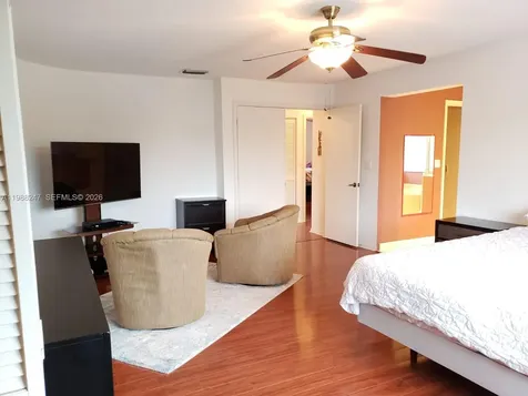 1582 NW 182nd Way Pembroke Pines FL 33029