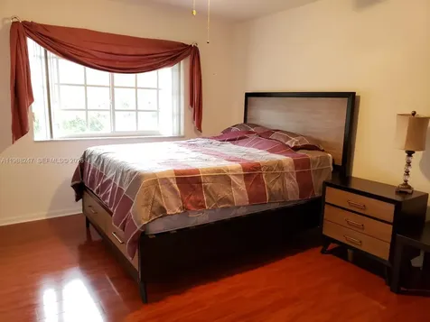 1582 NW 182nd Way Pembroke Pines FL 33029
