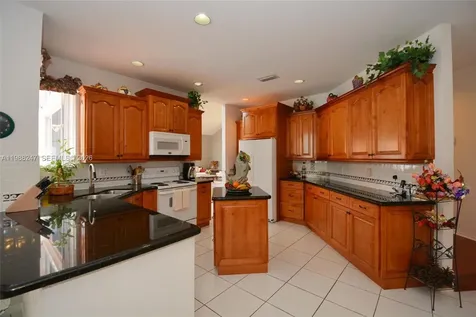 1582 NW 182nd Way Pembroke Pines FL 33029