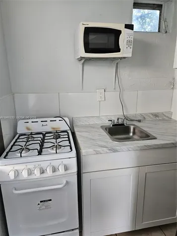 1437 NE 110th Terrace Miami FL 33161