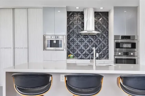 6365 Collins Avenue Miami Beach FL 33141
