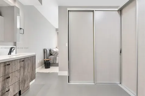 6365 Collins Avenue Miami Beach FL 33141