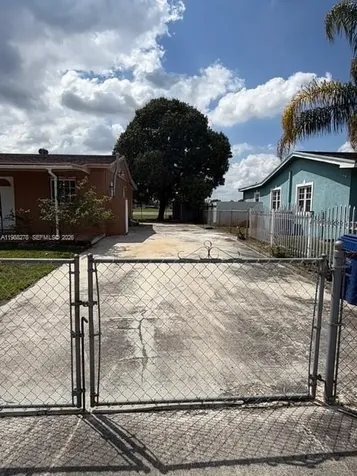 4946 NW 186th Street Miami Gardens FL 33055