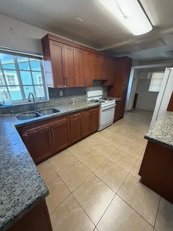 4946 NW 186th Street Miami Gardens FL 33055