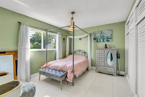 1400 S 19th Avenue Hollywood FL 33020