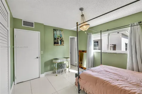 1400 S 19th Avenue Hollywood FL 33020