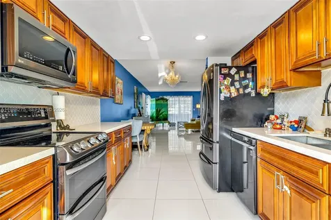 1400 S 19th Avenue Hollywood FL 33020
