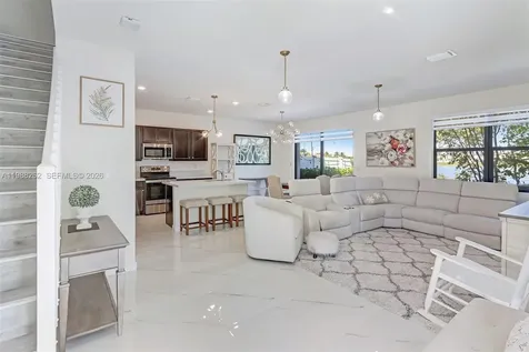 3375 W 100th Terrace Hialeah FL 33018