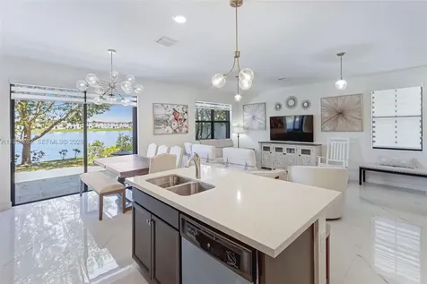 3375 W 100th Terrace Hialeah FL 33018