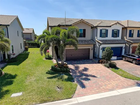 8240 Tailshot Court Lake Worth FL 33467