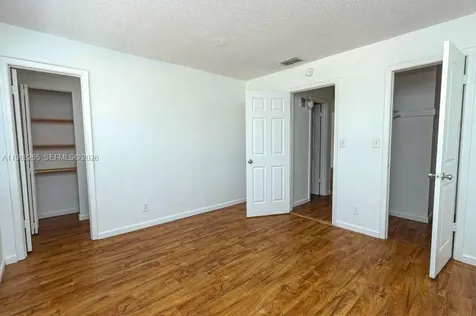 4103 Riverside Drive Coral Springs FL 33065