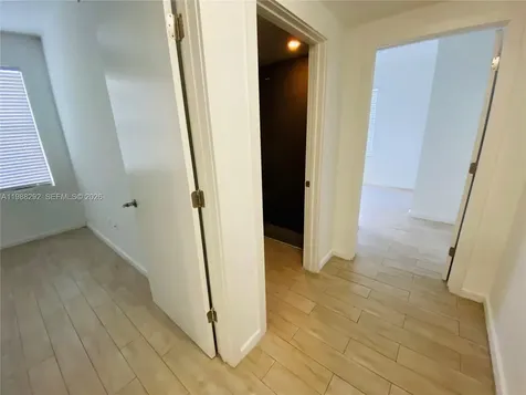 1611 Meridian Avenue Miami Beach FL 33139
