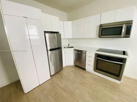 1611 Meridian Avenue Miami Beach FL 33139