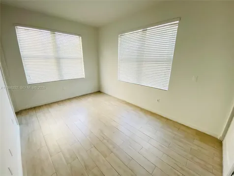 1611 Meridian Avenue Miami Beach FL 33139
