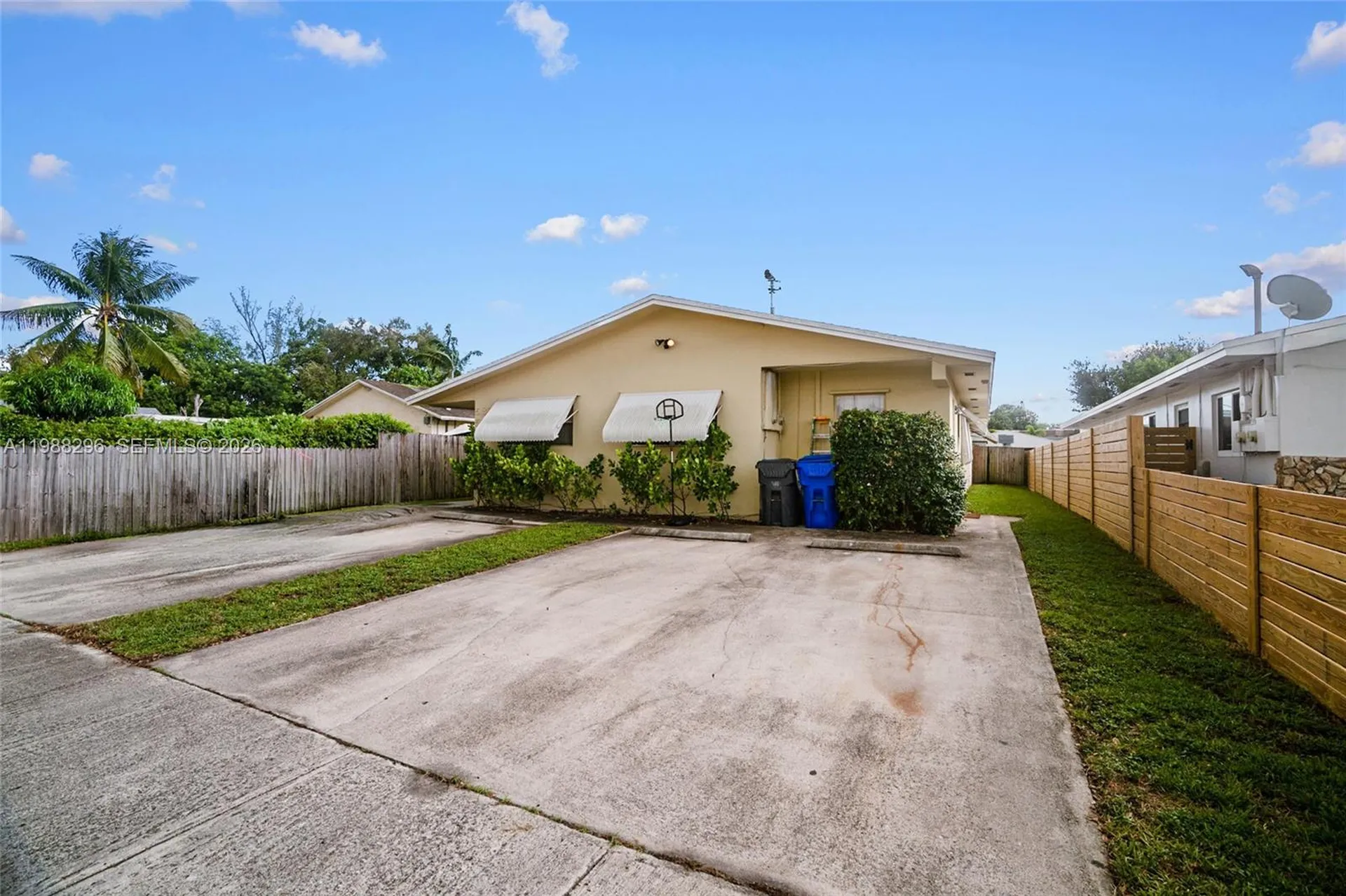 5850 Lincoln Street Hollywood FL 33021