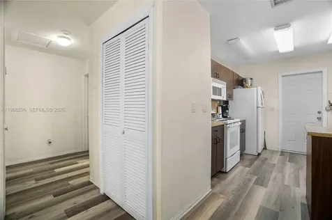 5850 Lincoln Street Hollywood FL 33021