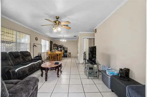 5850 Lincoln Street Hollywood FL 33021