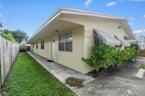 5850 Lincoln Street Hollywood FL 33021