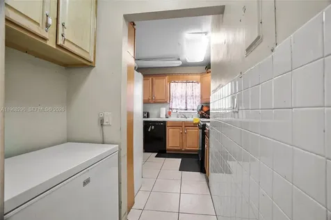 5850 Lincoln Street Hollywood FL 33021