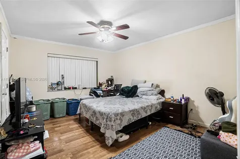 5850 Lincoln Street Hollywood FL 33021