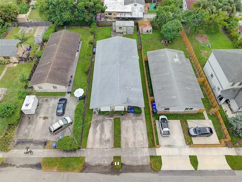 5850 Lincoln Street Hollywood FL 33021