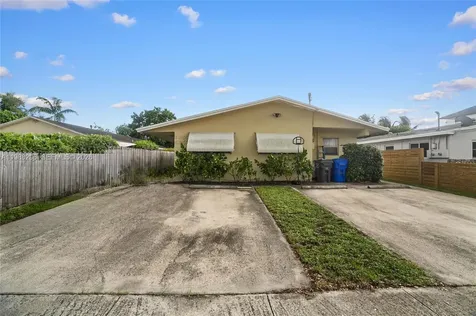 5850 Lincoln Street Hollywood FL 33021
