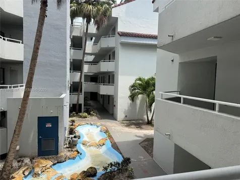 8305 SW 152nd Avenue Miami FL 33193