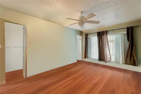 7821 SW 148th Avenue Miami FL 33193