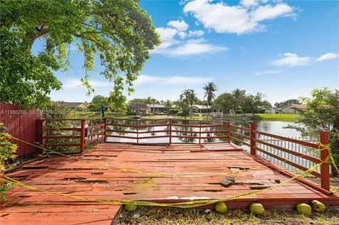 7821 SW 148th Avenue Miami FL 33193