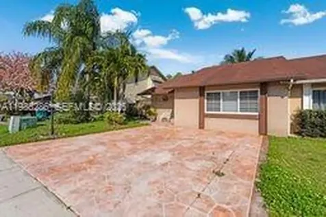 7821 SW 148th Avenue Miami FL 33193