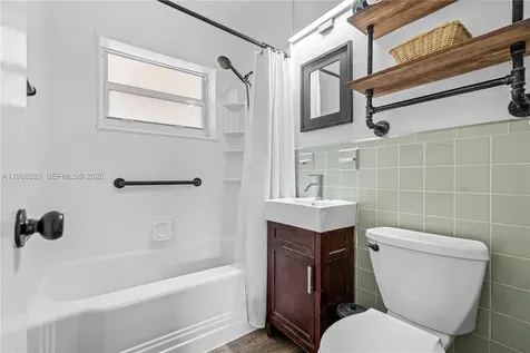 1482 NE 175th Street North Miami Beach FL 33162