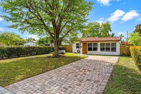 1482 NE 175th Street North Miami Beach FL 33162