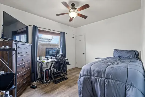 1482 NE 175th Street North Miami Beach FL 33162