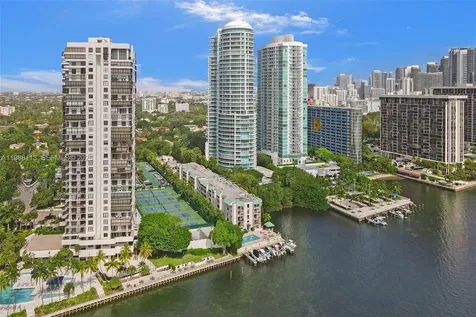 2201 Brickell Avenue Miami FL 33129