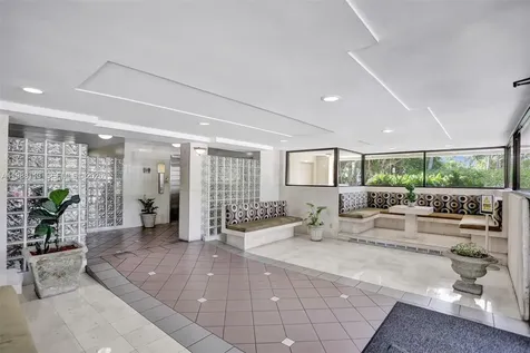 2201 Brickell Avenue Miami FL 33129